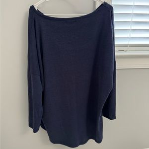 Uget navy blue sweater size XL